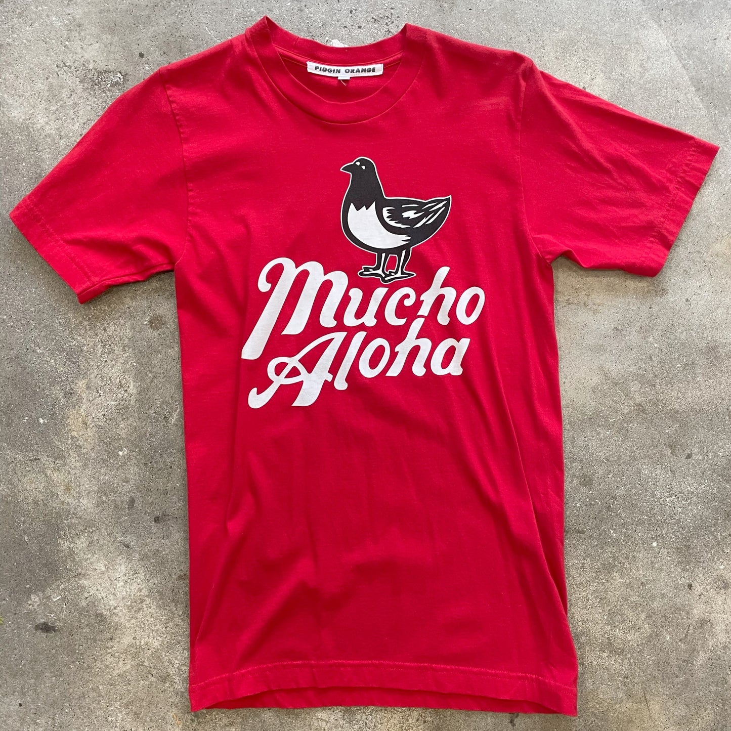 Mucho Aloha Tee